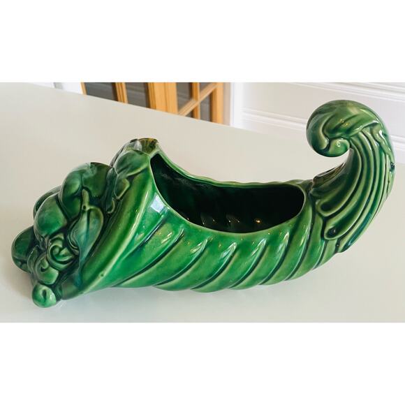 Vintage Green Horn of Plenty Cornucopia Planter 1960s 1970s Pottery Flower Pot - Picture 3 of 5